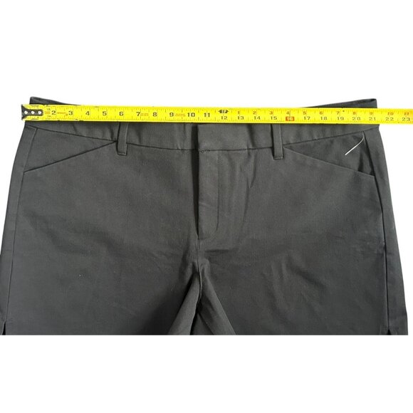 Old Navy Plus Size High-Waisted Pixie Trouser Shorts 5" Inseam Black Size 20 - Picture 10 of 12